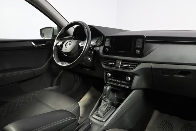 Skoda Rapid II с пробегом 2020 года, цена 1 599 000 рублей, 75002 км, лифтбек, Автокод Объявления