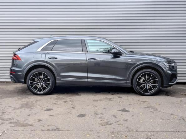 Audi Q8 I (4M) с пробегом 2019 года, цена 5 000 000 рублей, 166100 км, внедорожник, Автокод Объявления