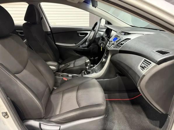 Hyundai Elantra V (MD) Рестайлинг с пробегом 2014 года, цена 995 000 рублей, 189522 км, седан, Автокод Объявления