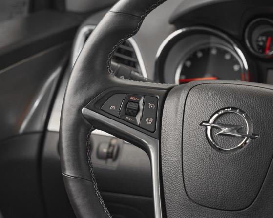 Opel Mokka I с пробегом 2014 года, цена 1 099 000 рублей, 135600 км, внедорожник, Автокод Объявления