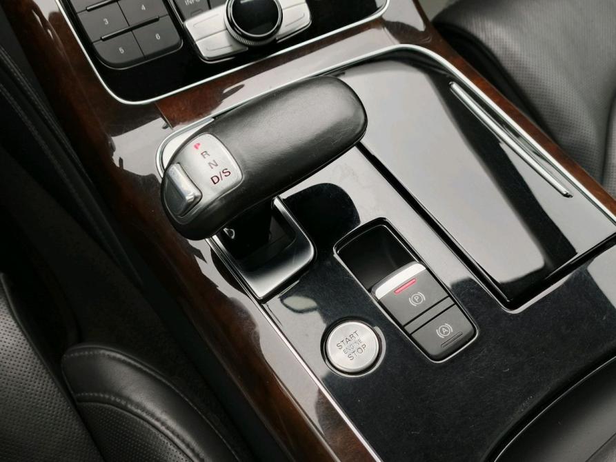 Audi A8 III (D4) Рестайлинг Санкт-Петербург  - изображение 28