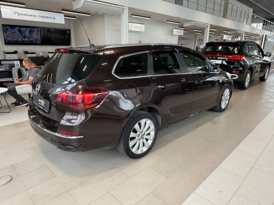 Opel Astra J Рестайлинг Серпухов  - изображение 5