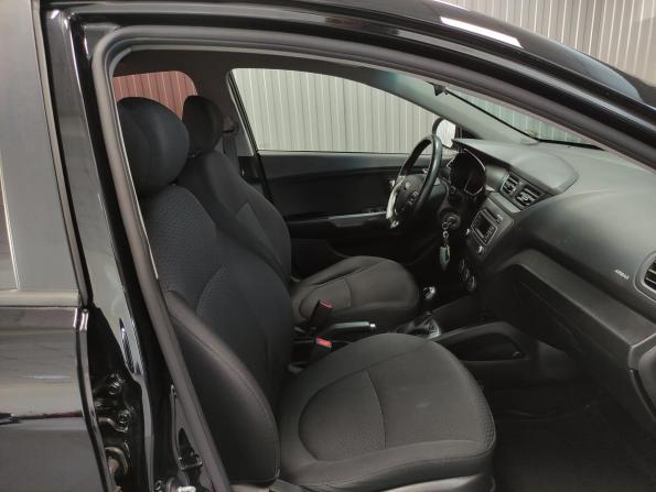 Kia Rio III Рестайлинг с пробегом 2015 года, цена 1 170 000 рублей, 97142 км, седан, Автокод Объявления
