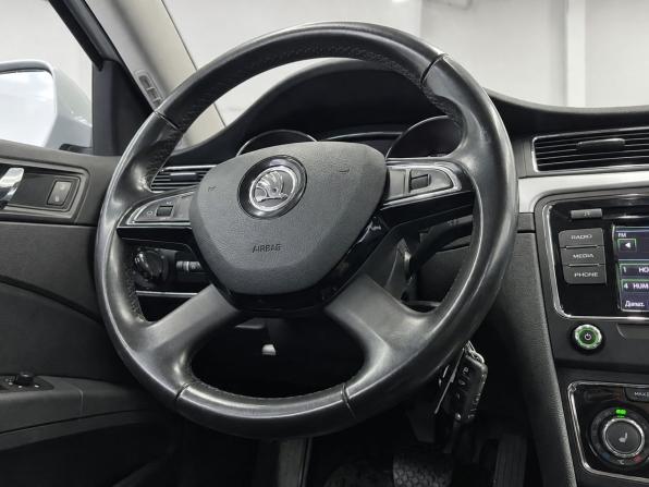 Skoda Superb II Рестайлинг с пробегом 2014 года, цена 1 549 000 рублей, 161913 км, лифтбек, Автокод Объявления