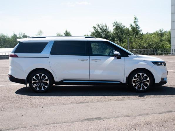 Kia Carnival IV с пробегом 2021 года, цена 3 297 000 рублей, 135501 км, минивэн, Автокод Объявления
