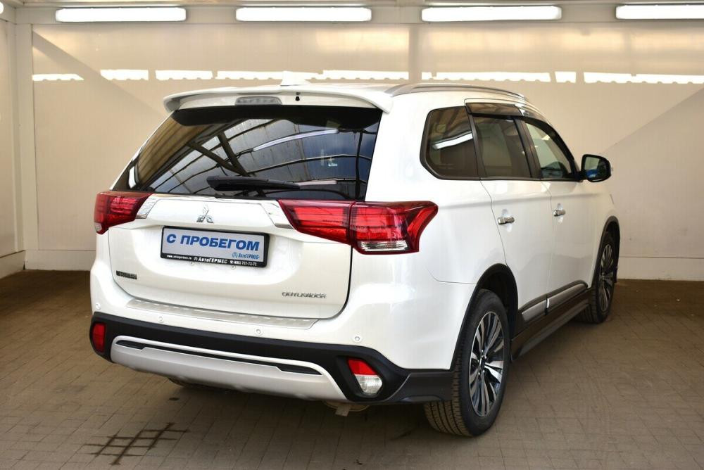 Mitsubishi Outlander III Рестайлинг 3 Москва  - изображение 4