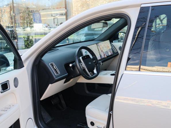 Li Auto (Lixiang) L6 I с пробегом 2025 года, цена 6 350 000 рублей, 17129 км, внедорожник, Автокод Объявления