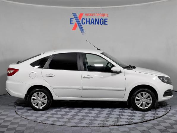 Lada (ВАЗ) Granta I Рестайлинг с пробегом 2019 года, цена 579 000 рублей, 121012 км, хэтчбек, Автокод Объявления