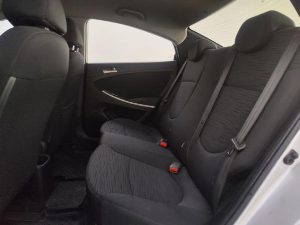Hyundai Solaris I Рестайлинг с пробегом 2015 года, цена 650 000 рублей, 197277 км, седан, Автокод Объявления