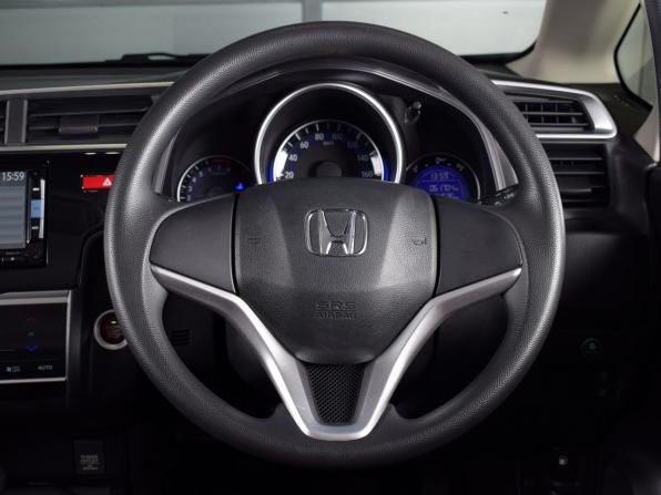 Honda Fit III с пробегом 2013 года, цена 999 995 рублей, 61703 км, хэтчбек, Автокод Объявления