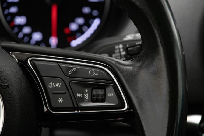 Audi A3 III (8V) Рестайлинг с пробегом 2017 года, цена 1 950 000 рублей, 70000 км, седан, Автокод Объявления