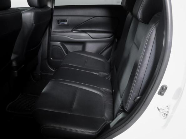 Mitsubishi Outlander III Рестайлинг 2 с пробегом 2018 года, цена 2 250 000 рублей, 113802 км, внедорожник, Автокод Объявления