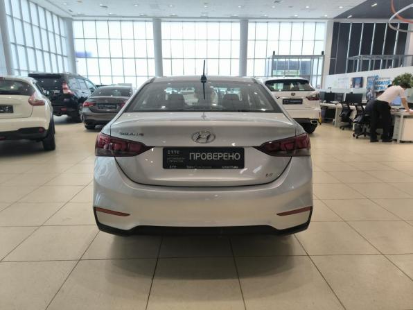 Hyundai Solaris II с пробегом 2019 года, цена 1 350 000 рублей, 115114 км, седан, Автокод Объявления