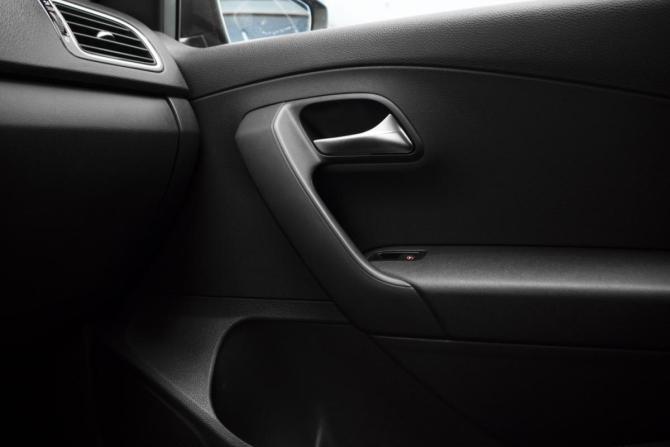 Volkswagen Polo V Рестайлинг с пробегом 2019 года, цена 1 350 000 рублей, 120356 км, седан, Автокод Объявления