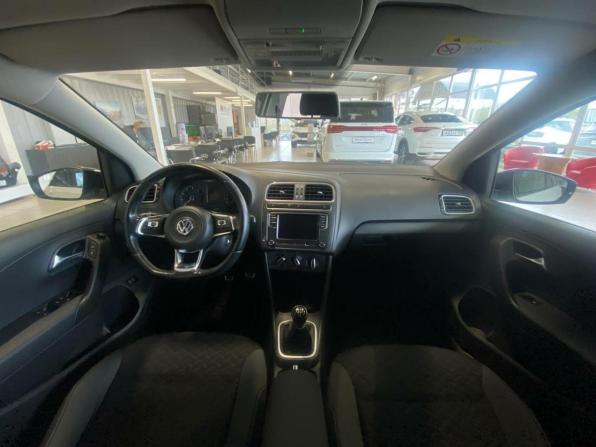 Volkswagen Polo V Рестайлинг с пробегом 2018 года, цена 1 154 000 рублей, 62000 км, седан, Автокод Объявления