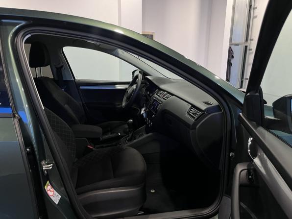 Skoda Octavia III (A7) Рестайлинг с пробегом 2019 года, цена 1 671 000 рублей, 142935 км, лифтбек, Автокод Объявления