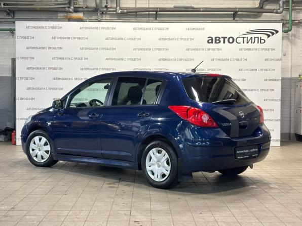 Nissan Tiida I Рестайлинг с пробегом 2010 года, цена 549 000 рублей, 300000 км, хэтчбек, Автокод Объявления