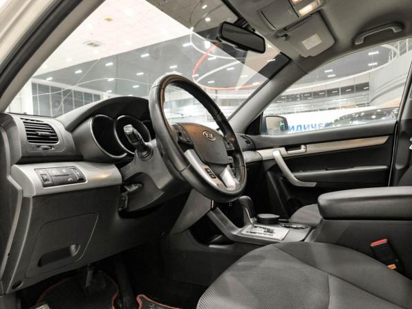 Kia Sorento II с пробегом 2012 года, цена 1 590 000 рублей, 174950 км, внедорожник, Автокод Объявления