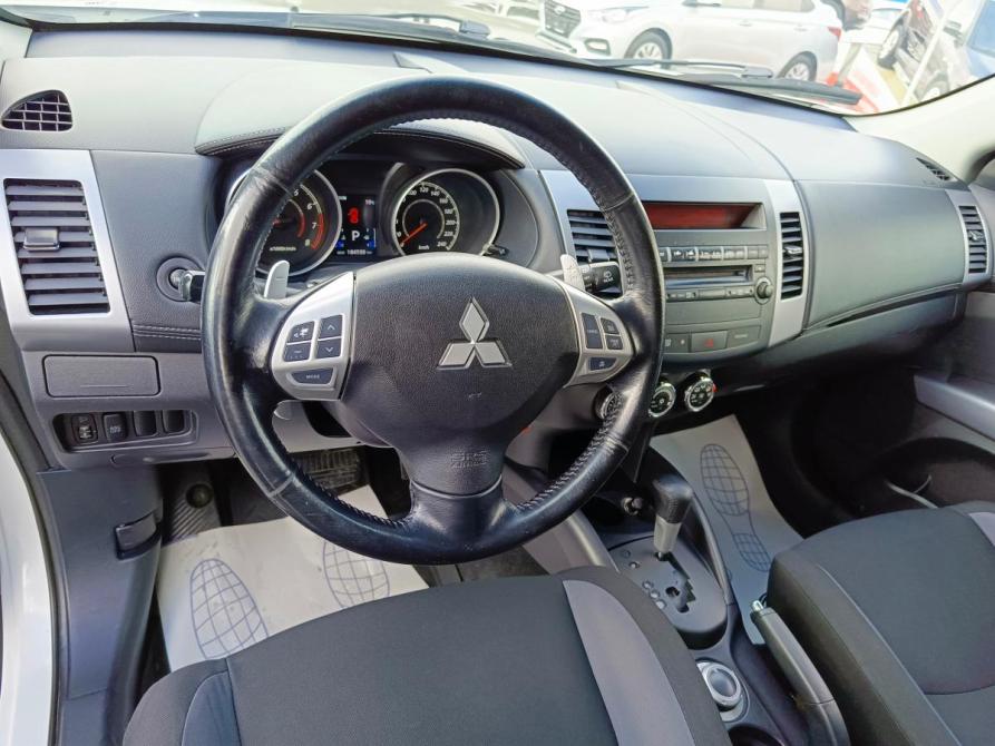 Mitsubishi Outlander II Рестайлинг Тюмень  - изображение 15
