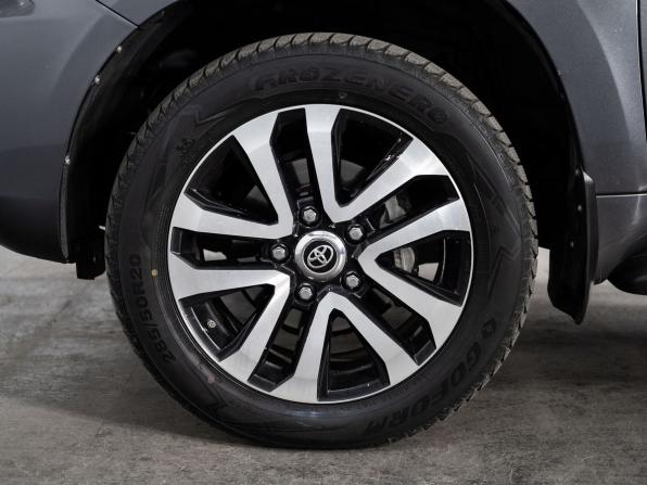 Toyota Land Cruiser 200 Series Рестайлинг 1 с пробегом 2012 года, цена 4 000 000 рублей, 260555 км, внедорожник, Автокод Объявления