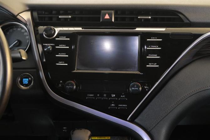 Toyota Camry VIII (XV70) с пробегом 2018 года, цена 2 749 000 рублей, 94600 км, седан, Автокод Объявления