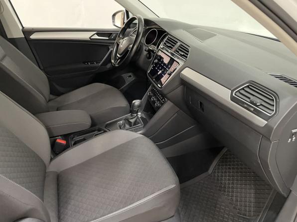 Volkswagen Tiguan II с пробегом 2020 года, цена 2 300 000 рублей, 93194 км, внедорожник, Автокод Объявления