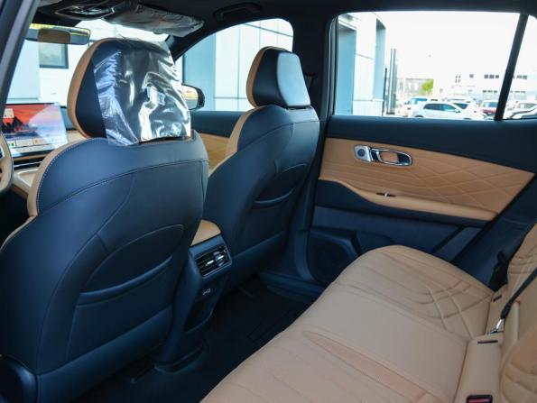Geely Galaxy Starship 7 с пробегом 2025 года, цена 3 580 000 рублей, 727 км, внедорожник, Автокод Объявления