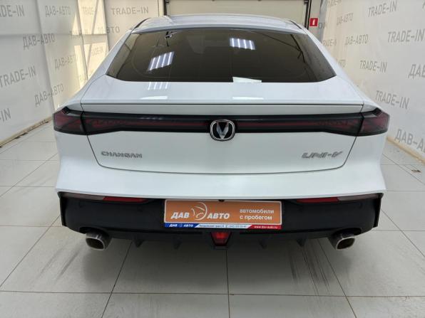 Changan UNI-V I с пробегом 2024 года, цена 2 350 000 рублей, 10000 км, лифтбек, Автокод Объявления