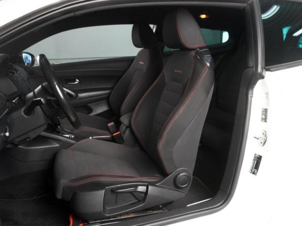 Volkswagen Scirocco III с пробегом 2013 года, цена 1 399 000 рублей, 211653 км, хэтчбек, Автокод Объявления