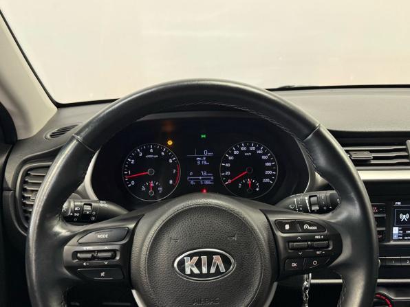 Kia Rio IV Рестайлинг с пробегом 2021 года, цена 1 650 000 рублей, 51366 км, хэтчбек, Автокод Объявления