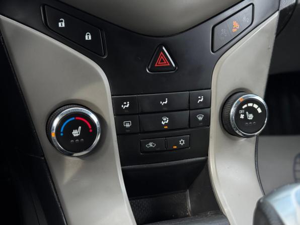 Chevrolet Cruze I Рестайлинг с пробегом 2012 года, цена 695 000 рублей, 186800 км, хэтчбек, Автокод Объявления