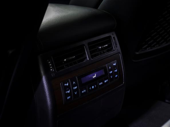 Toyota Land Cruiser 200 Series Рестайлинг 2 с пробегом 2019 года, цена 8 387 000 рублей, 31050 км, внедорожник, Автокод Объявления