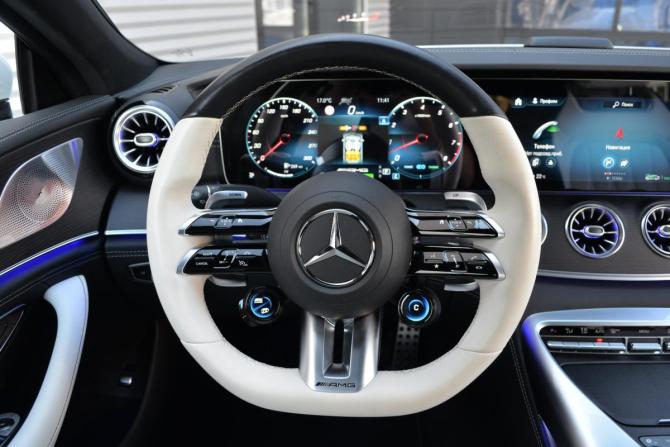 Mercedes-Benz AMG GT I Рестайлинг с пробегом 2022 года, цена 9 990 000 рублей, 25817 км, лифтбек, Автокод Объявления