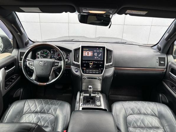 Toyota Land Cruiser 200 Series Рестайлинг 2 с пробегом 2016 года, цена 4 500 000 рублей, 284846 км, внедорожник, Автокод Объявления