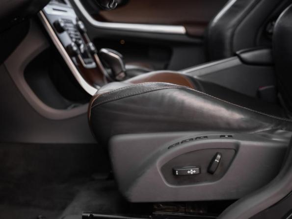 Volvo XC60 I Рестайлинг с пробегом 2013 года, цена 1 599 000 рублей, 273094 км, внедорожник, Автокод Объявления