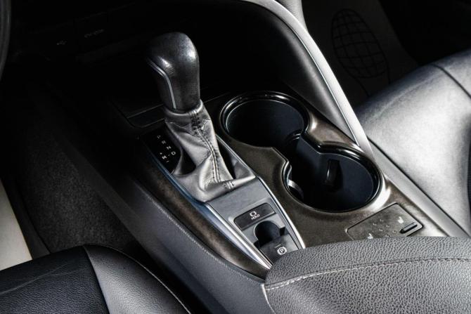 Toyota Camry VIII (XV70) Рестайлинг с пробегом 2021 года, цена 2 599 000 рублей, 182721 км, седан, Автокод Объявления