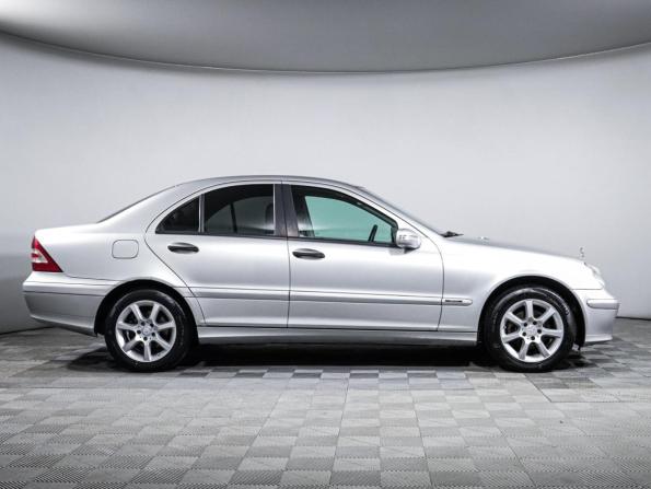 Mercedes-Benz C-Класс II (W203) с пробегом 2004 года, цена 749 000 рублей, 258134 км, седан, Автокод Объявления