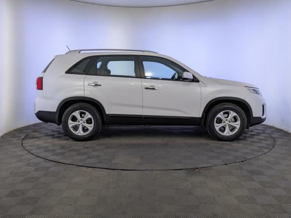 Kia Sorento II Рестайлинг с пробегом 2018 года, цена 2 240 000 рублей, 67775 км, внедорожник, Автокод Объявления
