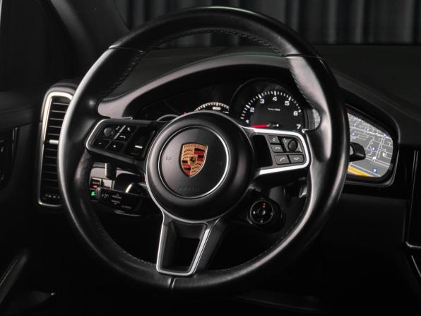 Porsche Cayenne III с пробегом 2018 года, цена 5 729 000 рублей, 133392 км, внедорожник, Автокод Объявления