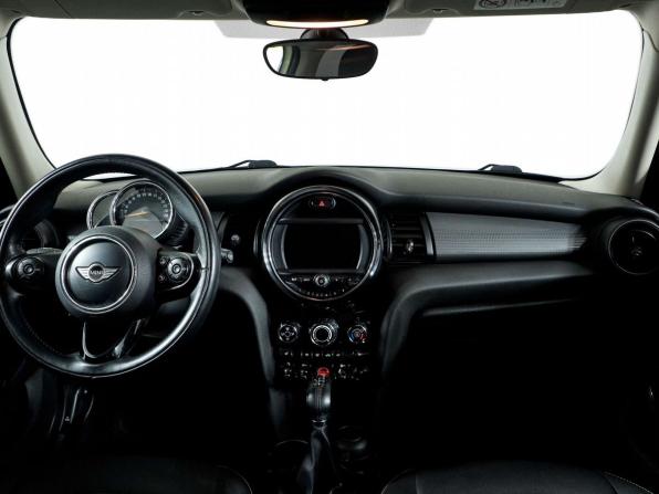 Mini Hatch III (F55/F56) с пробегом 2016 года, цена 1 468 000 рублей, 85786 км, хэтчбек, Автокод Объявления