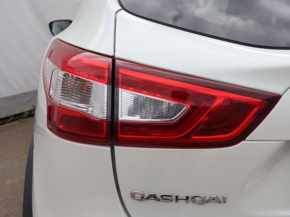 Nissan Qashqai II с пробегом 2017 года, цена 1 625 000 рублей, 80953 км, внедорожник, Автокод Объявления