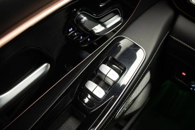 Exeed VX I Рестайлинг с пробегом 2023 года, цена 3 695 000 рублей, 43072 км, внедорожник, Автокод Объявления