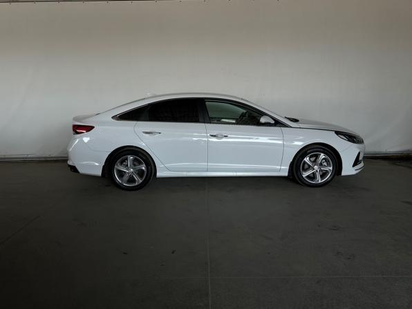 Hyundai Sonata VII (LF) Рестайлинг с пробегом 2018 года, цена 1 547 000 рублей, 213874 км, седан, Автокод Объявления