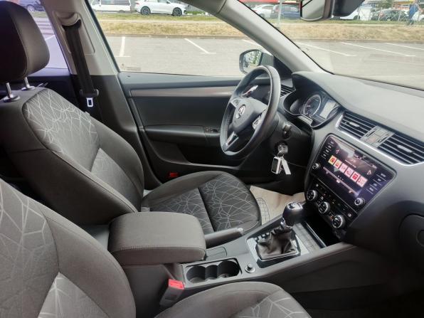 Skoda Octavia III (A7) Рестайлинг с пробегом 2019 года, цена 2 480 000 рублей, 46820 км, лифтбек, Автокод Объявления