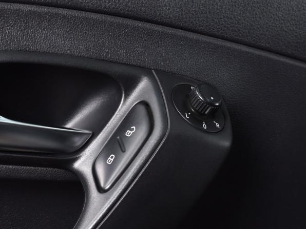 Volkswagen Polo V с пробегом 2014 года, цена 999 995 рублей, 140102 км, седан, Автокод Объявления