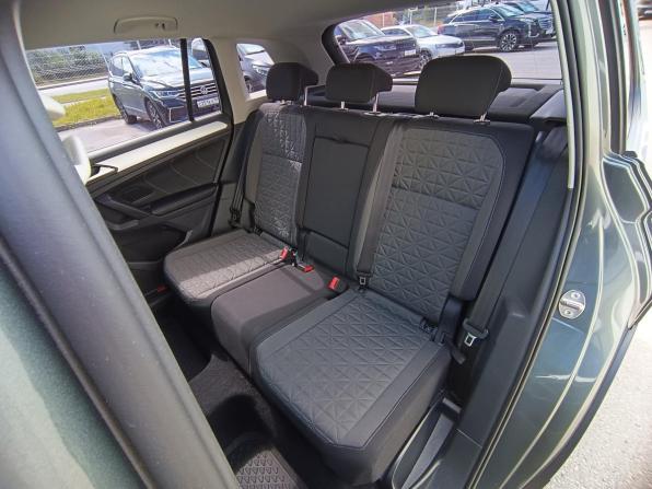 Volkswagen Tiguan II Рестайлинг с пробегом 2021 года, цена 2 317 000 рублей, 135000 км, внедорожник, Автокод Объявления