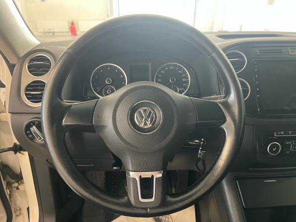 Volkswagen Tiguan I Рестайлинг с пробегом 2012 года, цена 839 000 рублей, 234044 км, внедорожник, Автокод Объявления