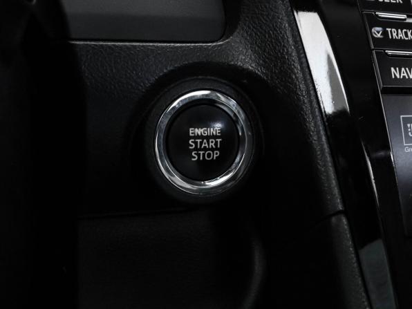 Toyota Camry VII (XV50) с пробегом 2012 года, цена 1 599 000 рублей, 220338 км, седан, Автокод Объявления