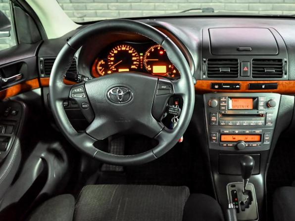 Toyota Avensis II Рестайлинг с пробегом 2007 года, цена 1 000 000 рублей, 165496 км, седан, Автокод Объявления