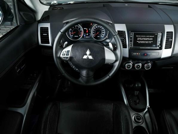 Mitsubishi Outlander II Рестайлинг с пробегом 2011 года, цена 1 050 000 рублей, 268272 км, внедорожник, Автокод Объявления